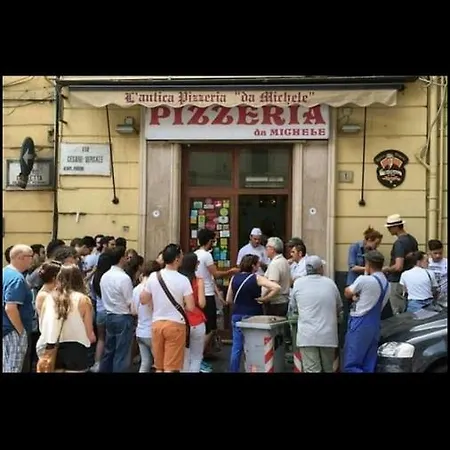 A Casa Di Dalila * Napoli