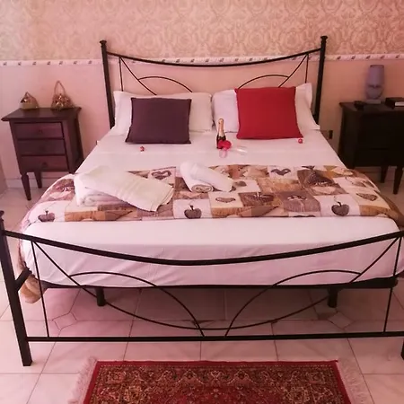 A Casa Di Dalila * Neapel